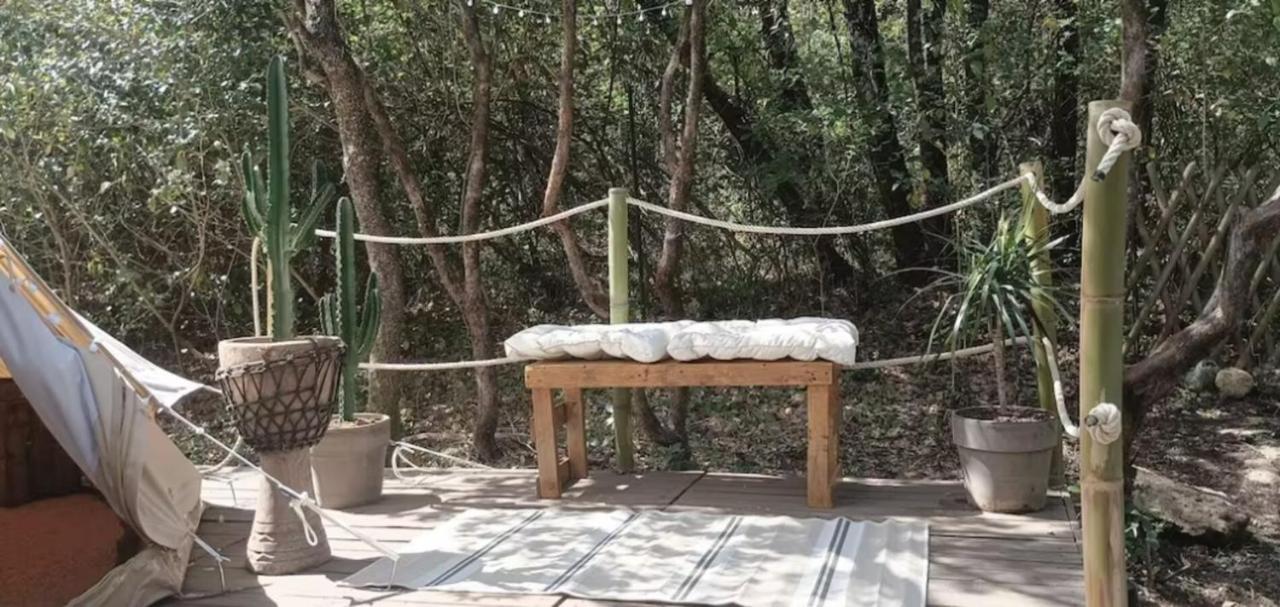 Evasion En Pleine Nature, Tipi Insolite Et Jacuzzi Au Pont Du Gard ! Vers-Pont-du-Gard Esterno foto