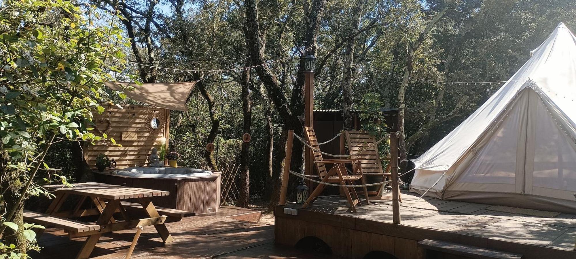 Evasion En Pleine Nature, Tipi Insolite Et Jacuzzi Au Pont Du Gard ! Vers-Pont-du-Gard Esterno foto